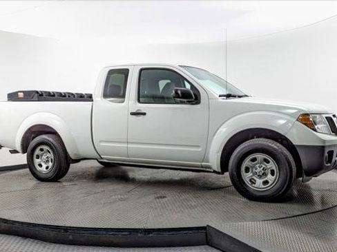 Used 2019 Nissan Frontier S image 11