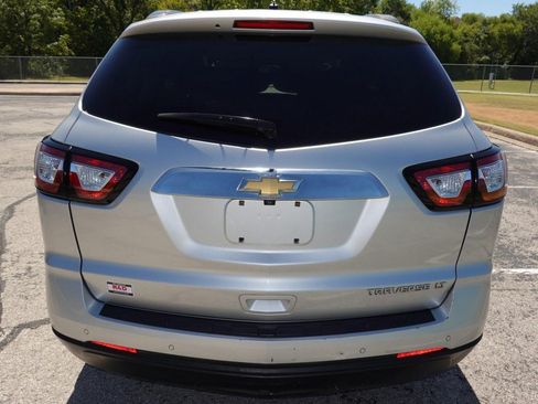 Used 2015 Chevrolet Traverse LT FWD image 6