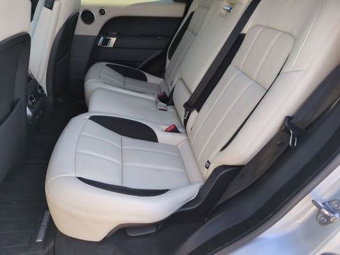 Used 2021 Land Rover Range Rover Sport HSE Dynamic image 15