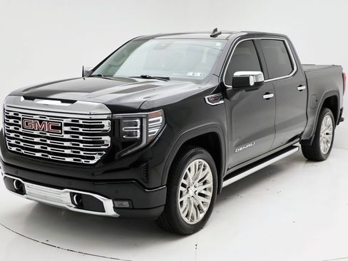 Used 2022 GMC Sierra 1500 Denali w/ Denali Reserve Package image 5
