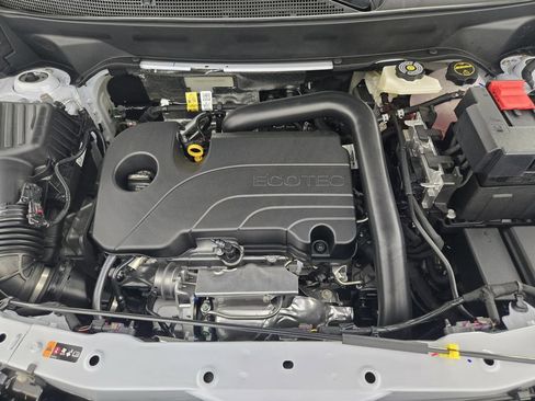 New 2026 Chevrolet Equinox RS w/ Convenience Package III FWD image 35