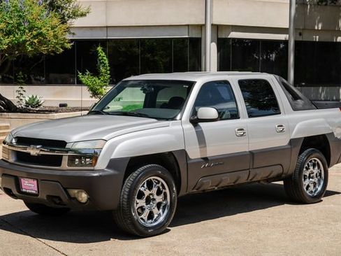 Used 2004 Chevrolet Avalanche 2WD image 39
