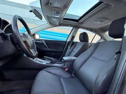 Used 2010 MAZDA MAZDA3 i Touring image 13