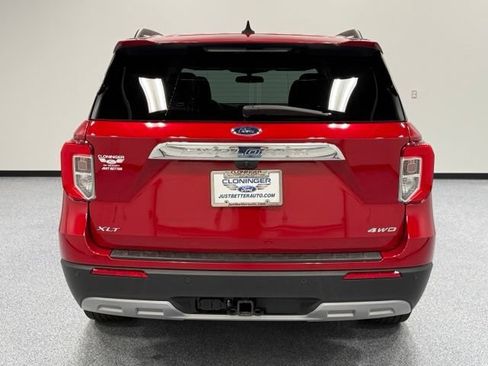 Used 2023 Ford Explorer XLT w/ Equipment Group 202A AWD/4WD image 8