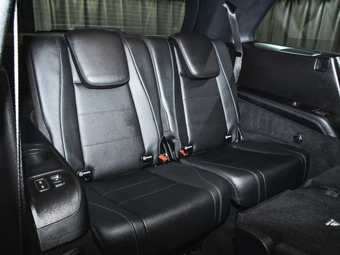 Used 2025 Mercedes-Benz GLS 450 4MATIC image 58