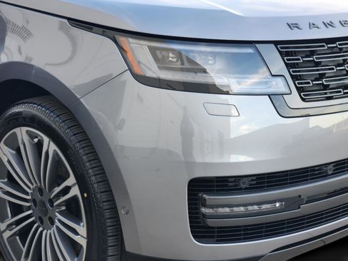 New 2026 Land Rover Range Rover Long Wheelbase SE image 36