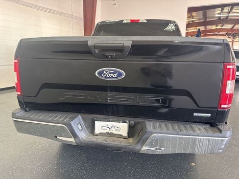 Used 2018 Ford F150 XLT image 5
