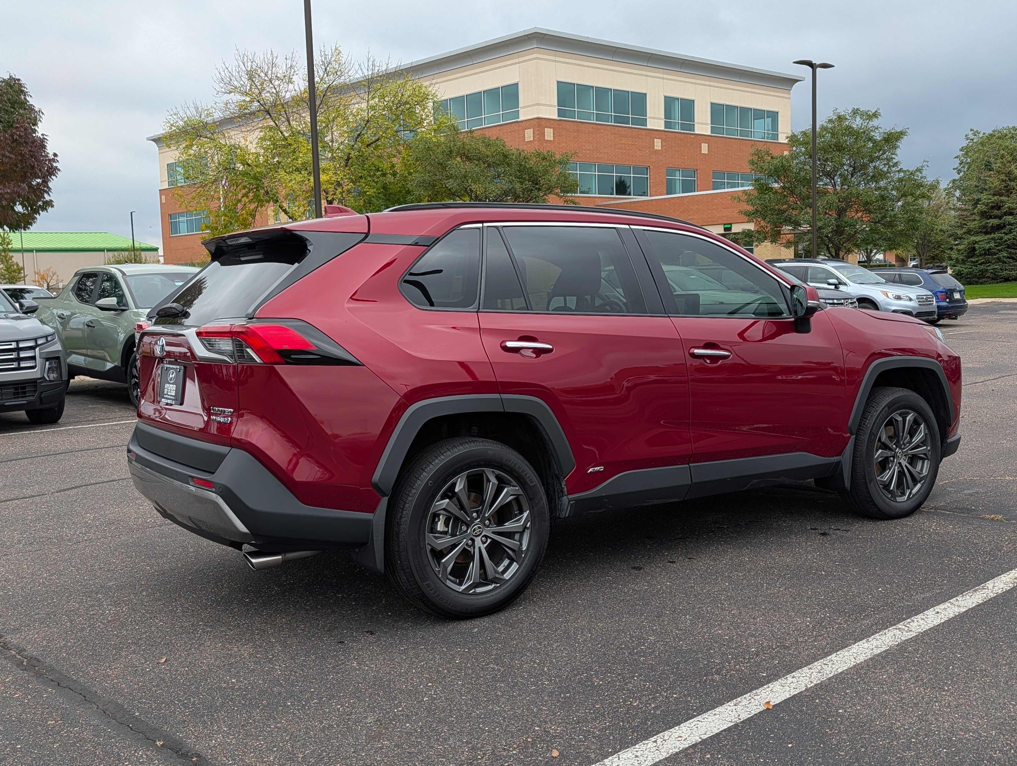 Used 2023 Toyota RAV4 Limited AWD/4WD image 5