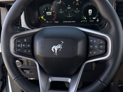 New 2025 Ford Bronco Badlands image 58