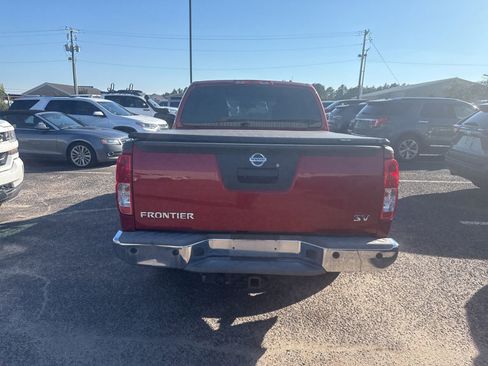 Used 2013 Nissan Frontier SV w/ SV Value Truck Pkg RWD image 6