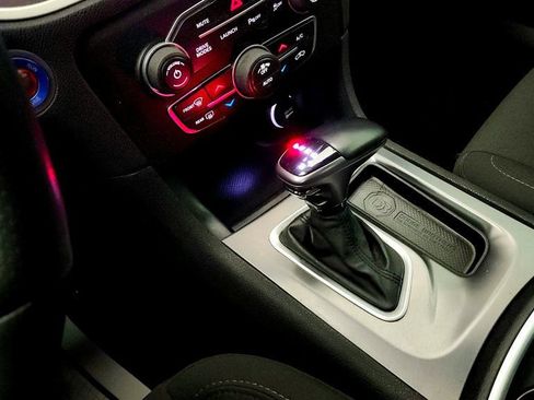 Used 2019 Dodge Charger Scat Pack RWD image 16