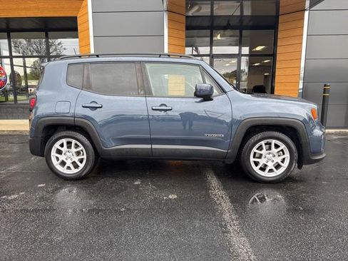 Used 2021 Jeep Renegade Latitude w/ Convenience Group image 2