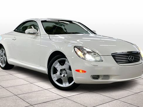 Used 2005 Lexus SC 430 Convertible image 2