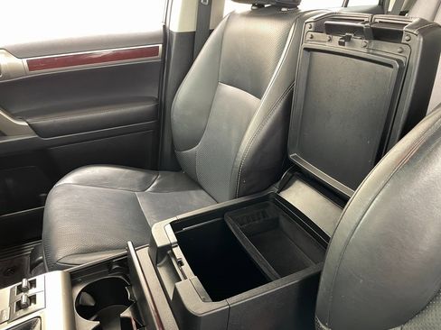 Used 2016 Lexus GX 460 Luxury image 39