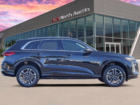 New 2025 Audi Q5 Premium Plus image 3