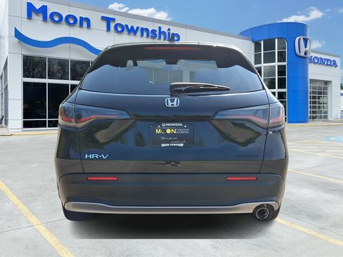Used 2023 Honda HR-V Sport image 5