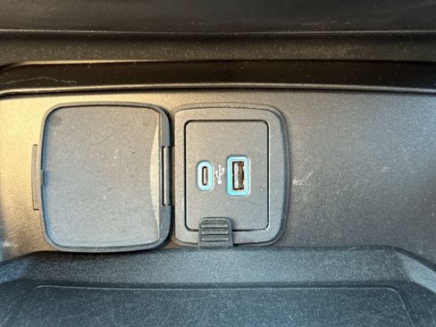Used 2023 Ford Bronco Wildtrak AWD/4WD image 37