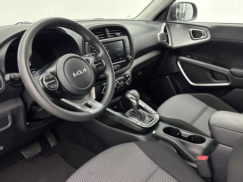 Used 2024 Kia Soul LX w/ Option Group 015 image 8