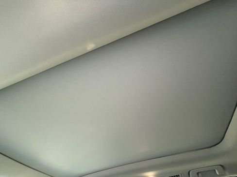 Used 2025 Toyota Grand Highlander AWD image 16