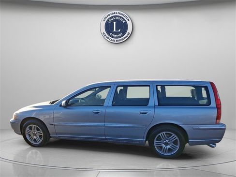 Used 2006 Volvo V70 2.5T image 2