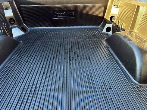 Used 2024 GMC Sierra 1500 SLE image 9