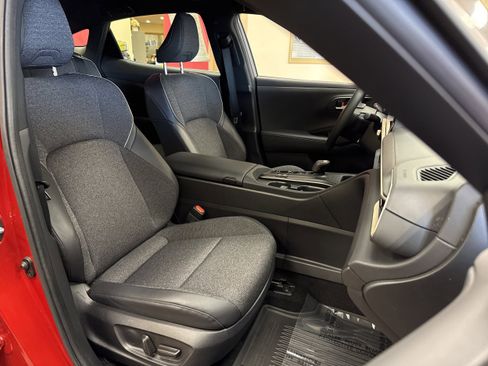 Used 2023 Toyota Crown XLE image 22