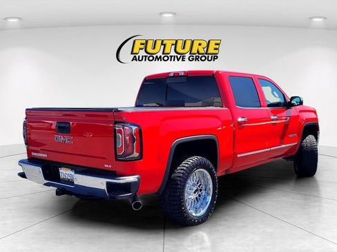 Used 2018 GMC Sierra 1500 SLT w/ Black Pack AWD/4WD image 4