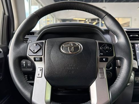 Used 2022 Toyota 4Runner TRD Sport w/ Technology Package AWD/4WD image 26