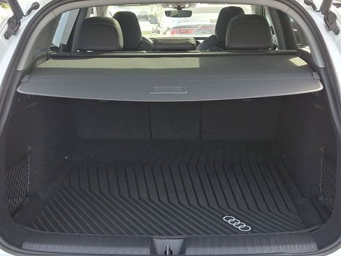 Certified 2025 Audi Q6 e-tron Premium Plus w/ Premium Plus AWD/4WD image 30