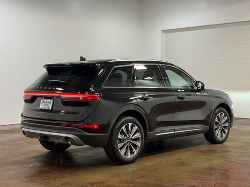 Used 2022 Lincoln Corsair Reserve w/ Equipment Group 201A AWD/4WD image 4
