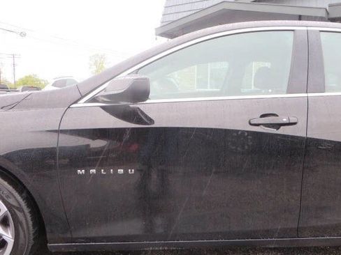 Used 2024 Chevrolet Malibu LT FWD image 30