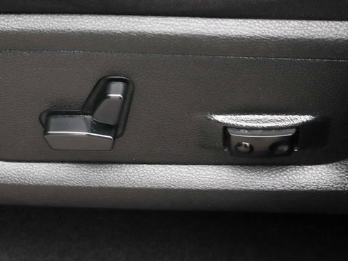 Used 2018 RAM 1500 Sport w/ Hydro Blue Sport Package RWD image 20