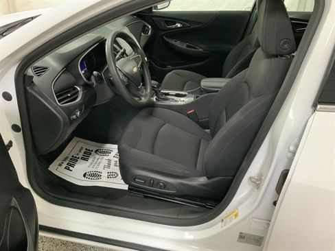 Used 2024 Chevrolet Malibu LT FWD image 13