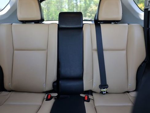 Used 2017 Toyota RAV4 Limited AWD/4WD image 37