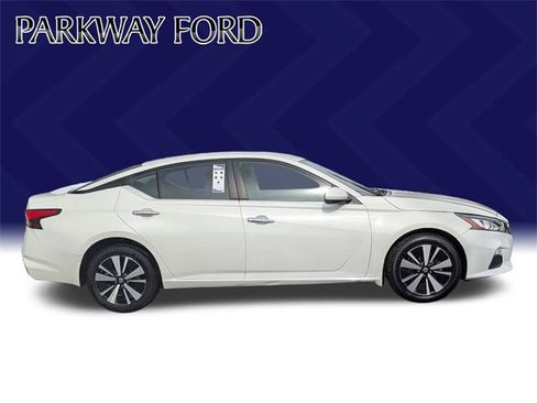 Used 2021 Nissan Altima 2.5 SV image 4