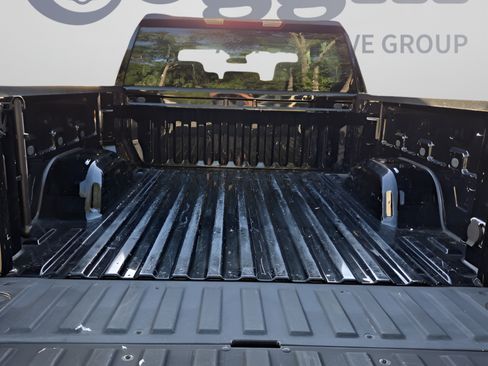 Used 2025 GMC Sierra 1500 SLT RWD image 13