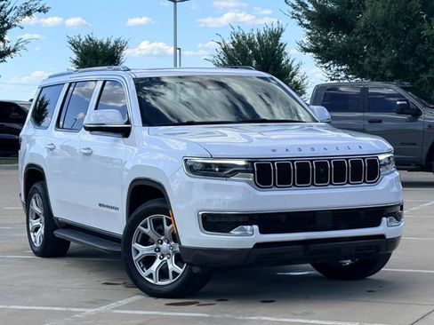 Used 2022 Jeep Wagoneer Series I w/ Convenience Group I RWD image 2