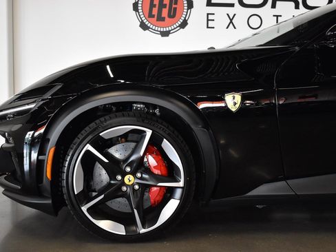Used 2025 Ferrari Purosangue image 4
