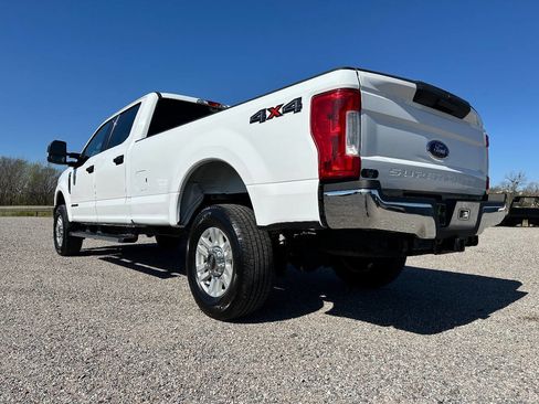 Used 2019 Ford F250 XLT w/ XLT Value Package image 6