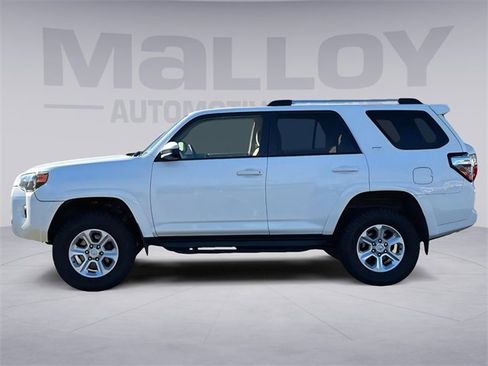 Used 2020 Toyota 4Runner SR5 image 5