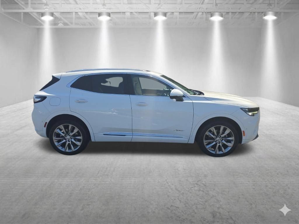 Certified 2022 Buick Envision Avenir w/ Technology Package II AWD/4WD image 2