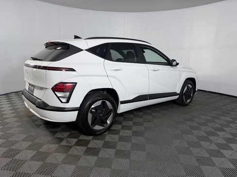 Used 2024 Hyundai Kona SEL FWD image 8