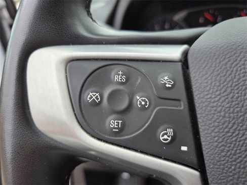 Used 2024 GMC Terrain SLT image 25