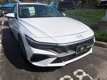 Used 2025 Hyundai Elantra Hybrid
