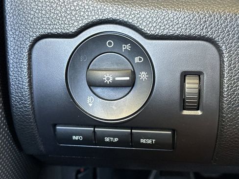Used 2012 Ford Mustang GT RWD image 25