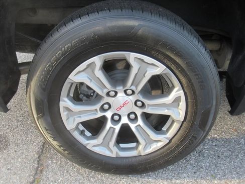 Used 2024 GMC Sierra 1500 SLT AWD/4WD image 7