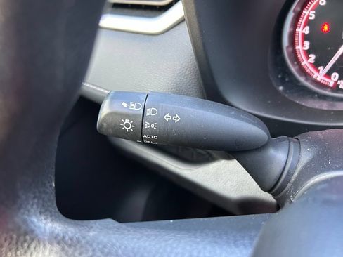 Certified 2025 Toyota RAV4 XLE FWD image 23
