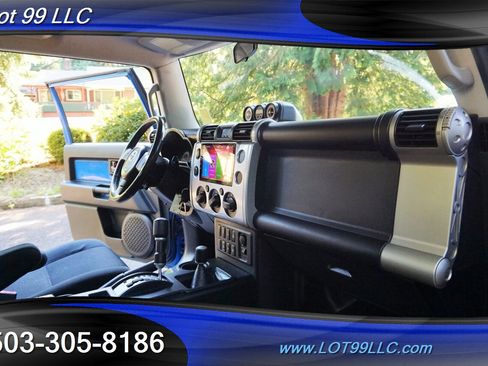 Used 2007 Toyota FJ Cruiser 4WD image 18