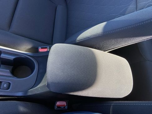 Used 2024 Toyota Corolla LE image 39