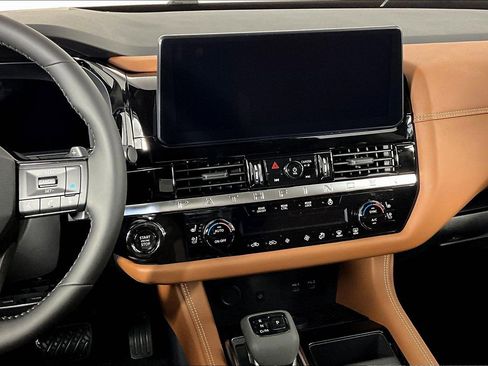 New 2026 Nissan Pathfinder Platinum AWD/4WD image 21
